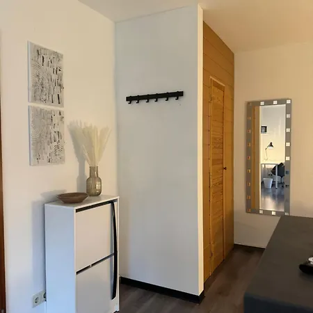 Apartment Mit Terrasse