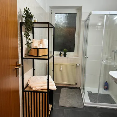 Apartment Mit Terrasse *